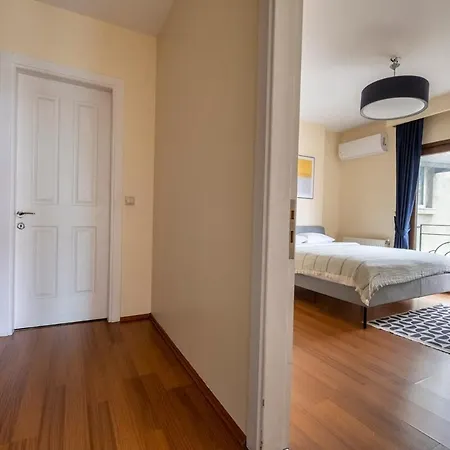 Duplex With Stunning Sea View, 3br, 2ba * Stambuł