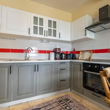 Duplex With Stunning Sea View, 3br, 2ba *