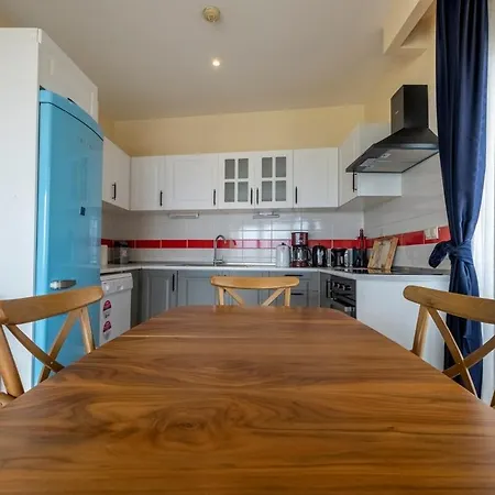 Duplex With Stunning Sea View, 3br, 2ba 아파트 이스탄불